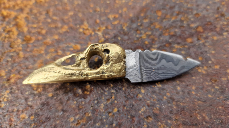 Couteau Viking Tête De Corbeau - Acier Carbone Forgé - Fourreau Cuir - Neuf