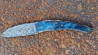 Couteau de collection Berzerker Damas et loupe de peuplier stabilisée et teintée façon Van Gogh