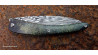 Couteau Toltek collection damas plume et son manche en racine de buis stabilisée et teintée vert