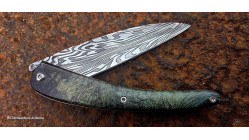 Couteau Toltek collection damas plume et son manche en racine de buis stabilisée et teintée vert