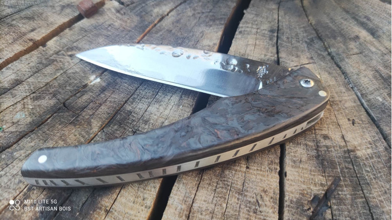 Couteau de Collection Berzerker manche carbone & cuivre