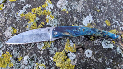 Couteau de collection Berzerker Damas et loupe de peuplier stabilisée et teintée