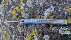 Couteau de collection Berzerker Damas et loupe de peuplier stabilisée et teintée