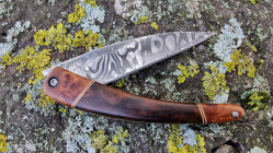 Couteau de collection Toltek en Damas et multi-bois précieux