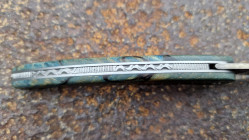 Couteau de collection Berzerker manche en hêtre échauffé vert